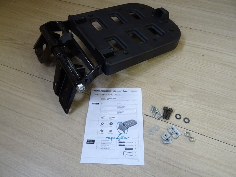Support top case Origine Piaggio Piaggio MP3 toutes cylindrées 2007/2016