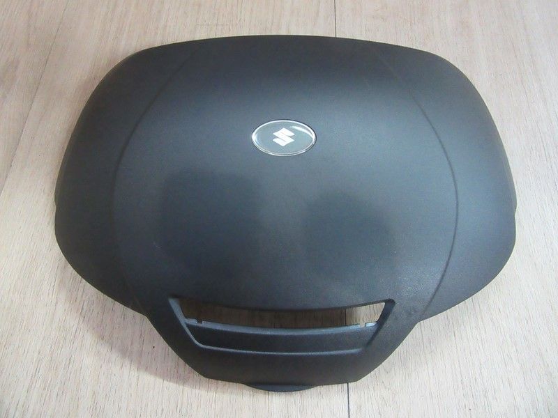 Capot de top case Suzuki Burgman 125, 650, 400 (noir)