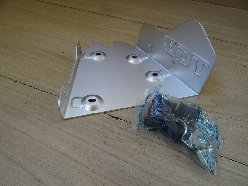 Protection inférieure triangle avant gauche TGB Blade (513368A)