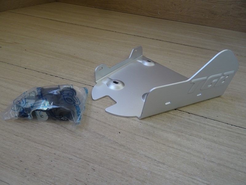 Protection inférieure triangle avant droite TGB Blade (513369A)