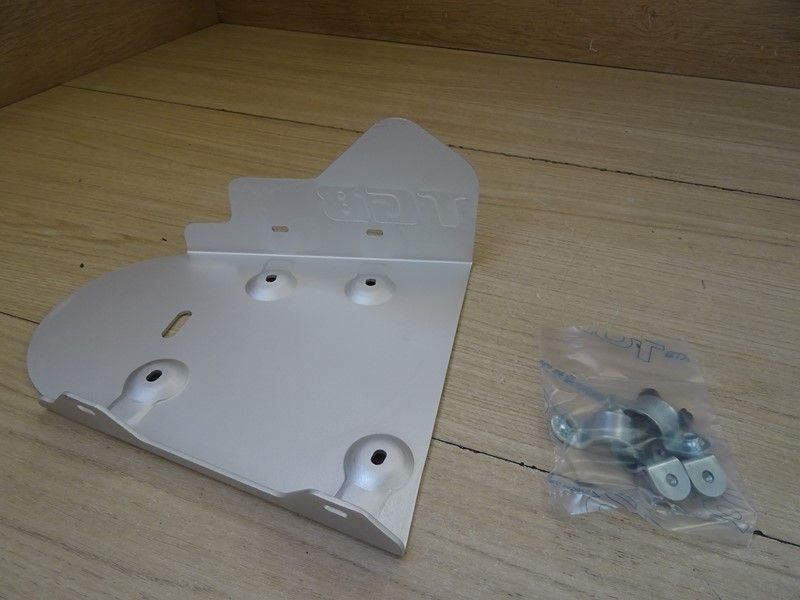Protection inférieure triangle avant gauche TGB Blade (513362A)