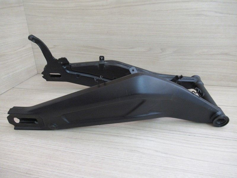 Bras oscillant Triumph Trident 660 2021-2024