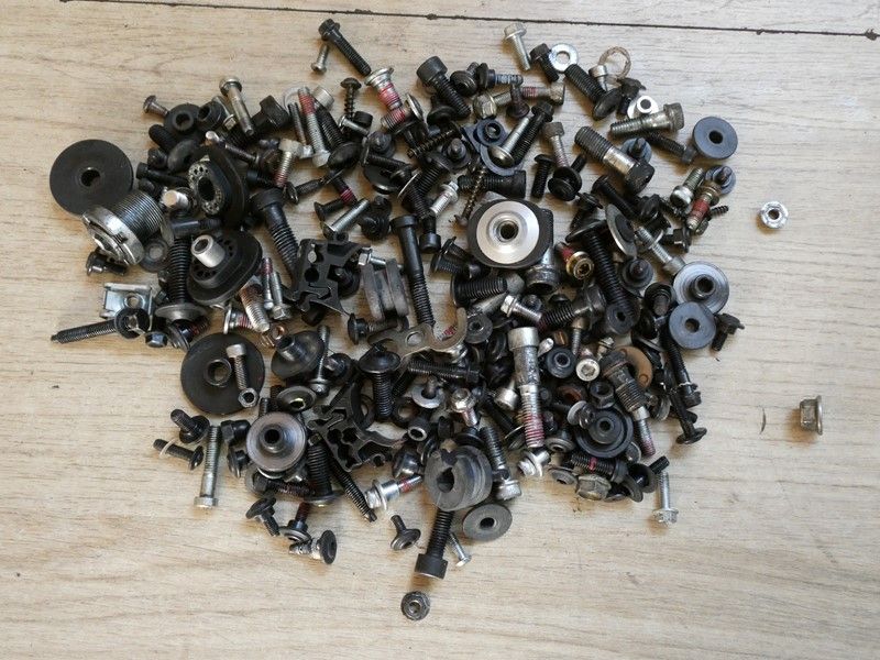 Lot de visserie divers Ducati Diavel  1200  2011/2017