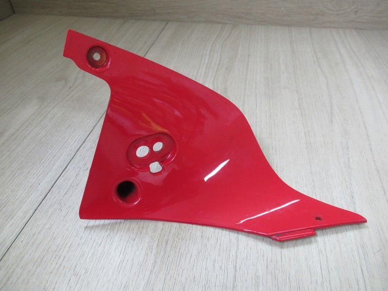 Auvent intérieur carénage tête de fourche droit Honda VTR1000 (SC36) 1997-2002 (64325-MBB-0000)