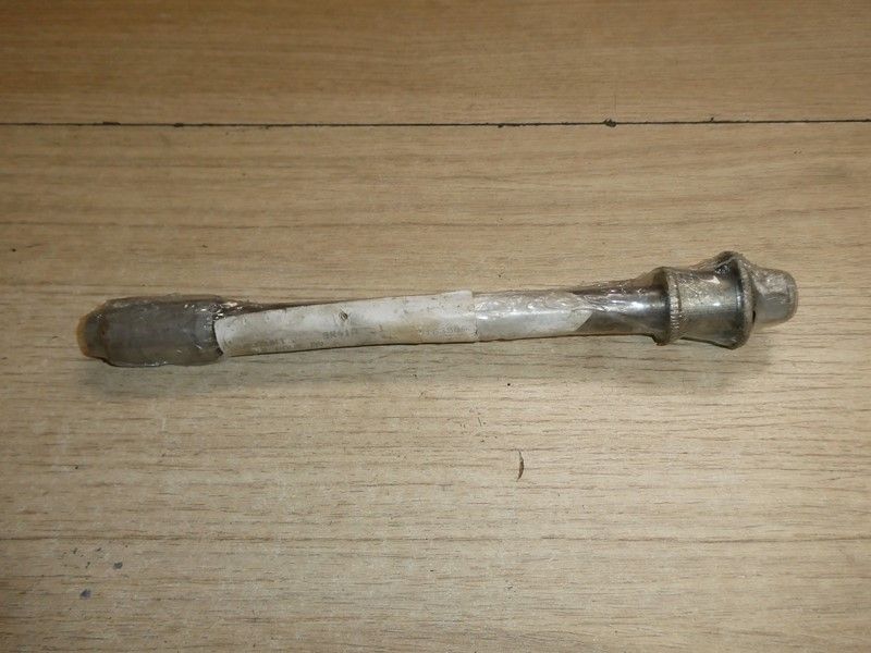 Axe de roue avant Suzuki DR750 Big SR41A 1988/1989