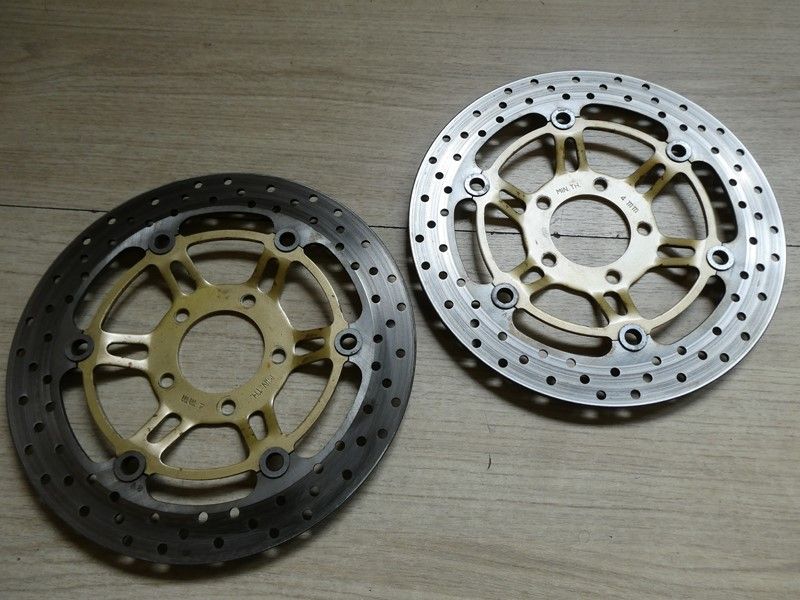 Paire de disques de frein avant Suzuki SV 650 1999/2002 JS1AV