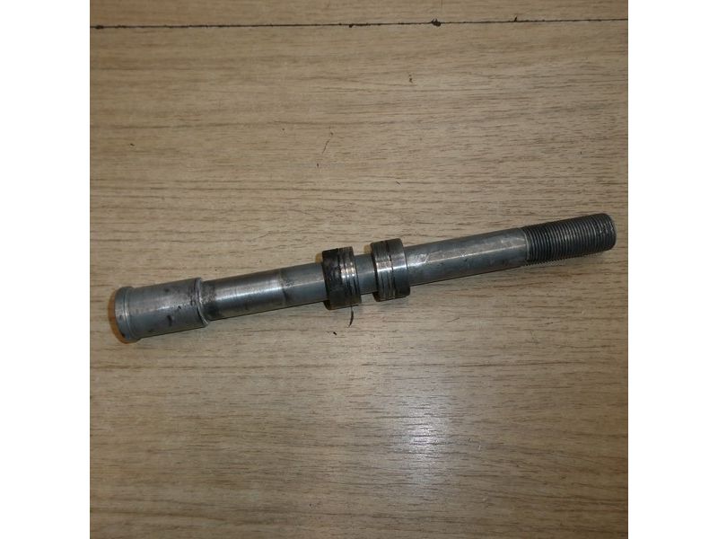 Axe de roue avant Kawasaki ER6 N 2006 à 2008