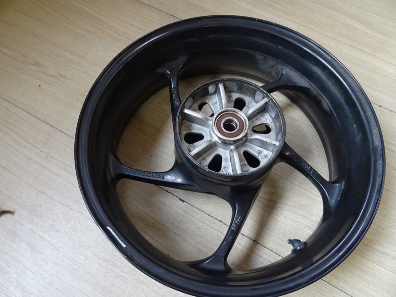 Roue arrière Triumph
660 Trident 2021/-