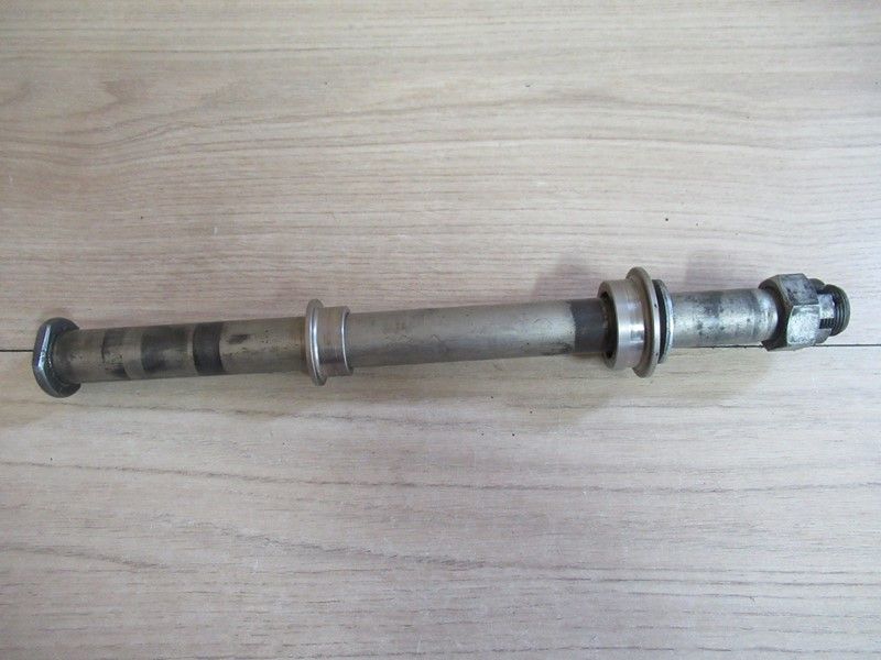 Axe de roue arrière Kawasaki ZZR 1400 2006-2011
