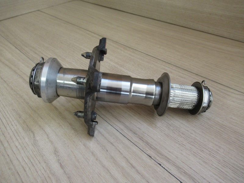 Axe de roue arrière Ducati 1100 Evo 2012-2013