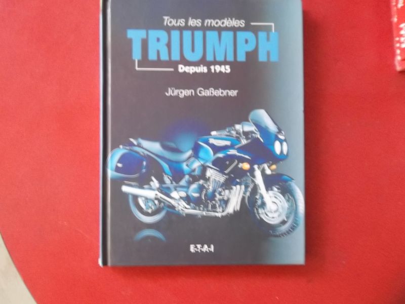 Livre tous les modèles Triumph