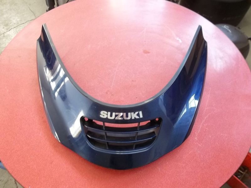 Cache supérieur avant Suzuki 400 burgman