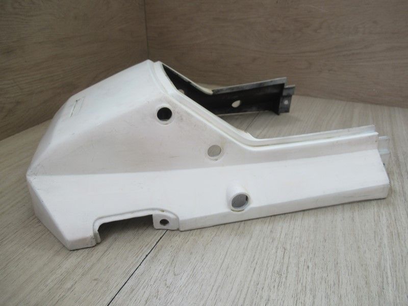 Queue de carénage, coque arrière Kawasaki GPZ 900 R 1984-1993 (14025-1826)