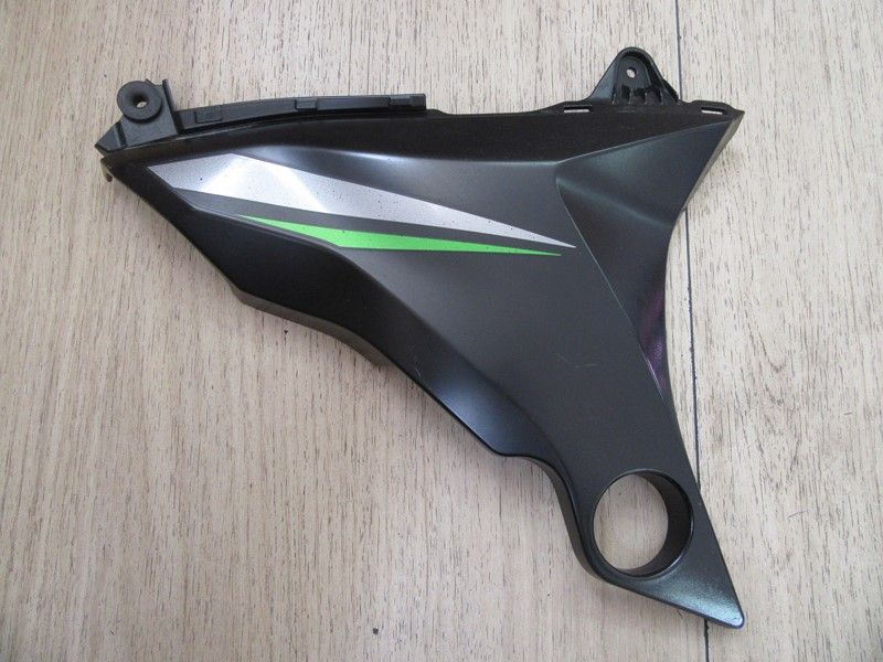 Cache latéral droit Kawasaki Z800 2013-2015