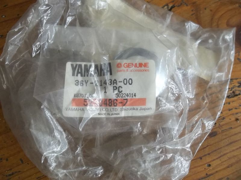 Bouchon de cadre chromé pour Yamaha FJ 1100