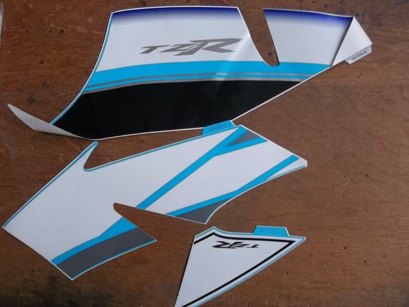 Jeu de 3 stickers Yamaha 50 tzr