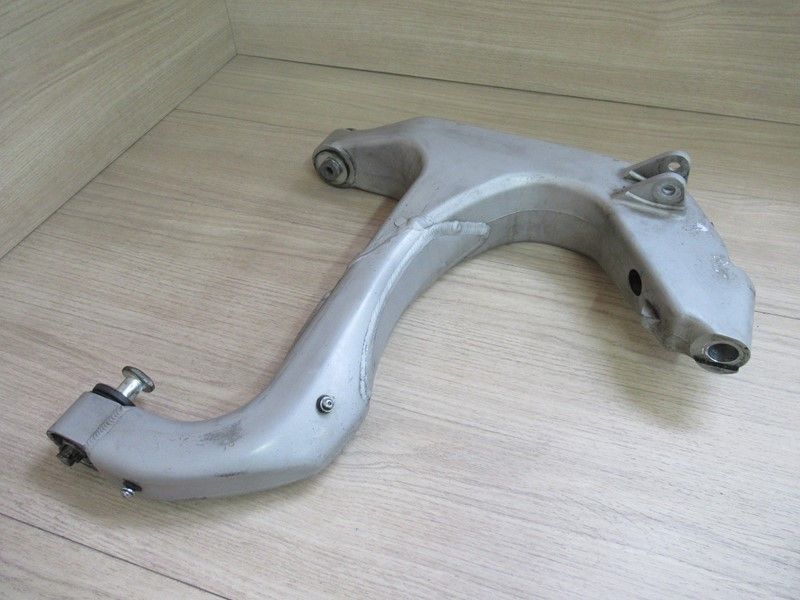 Bras oscillant inférieur avant Yamaha GTS1000 1993-1998