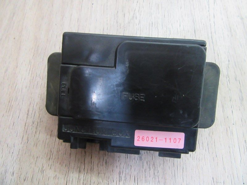 Boîtier de jonction fusibles Kawasaki 1200 ZZR 2002-2005 (26021-1107)