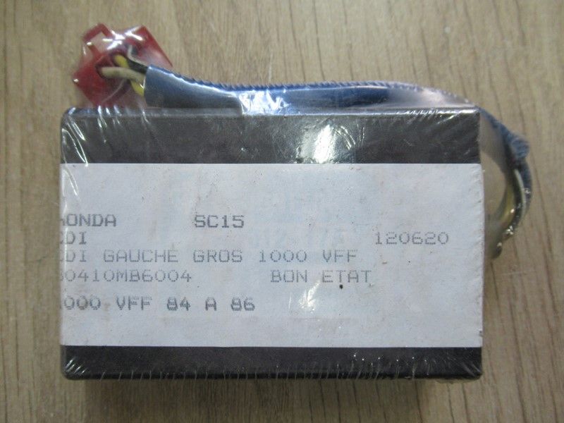 CDI gauche (gros) Honda 1000 VFF (SC15) 1984-1986 (30413MB6004)