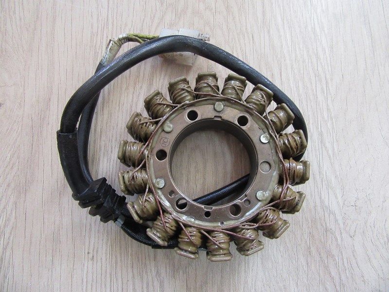 Stator d'alternateur Honda 1000 VFR (SC16)  1984-1986 (31120MB6004)