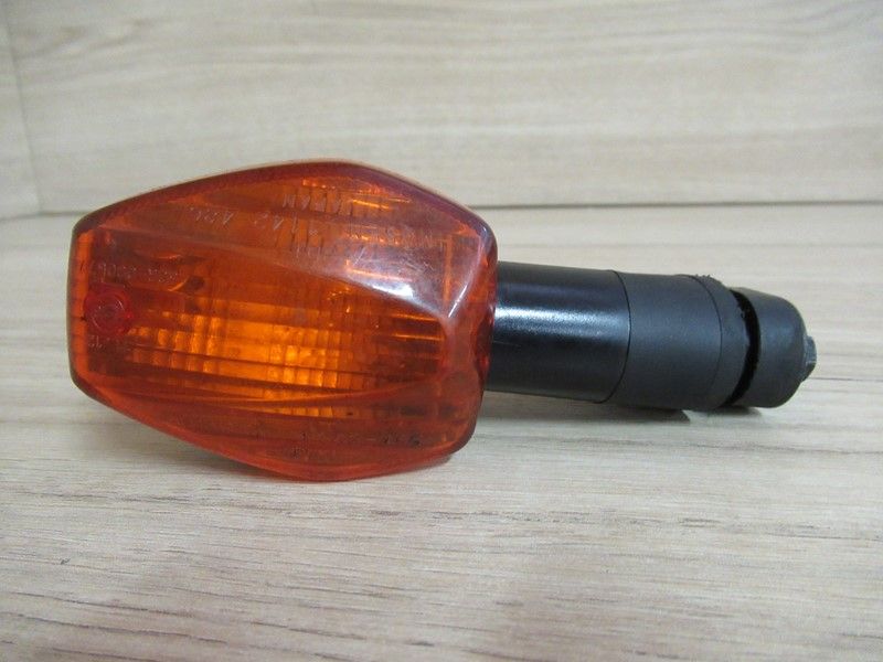 Clignotant arrière gauche Honda CBF 600 Hornet 2002-2004