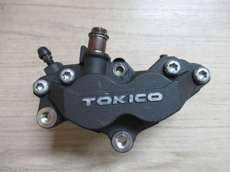 Étrier de frein avant gauche Suzuki SV 1000 2003-2007