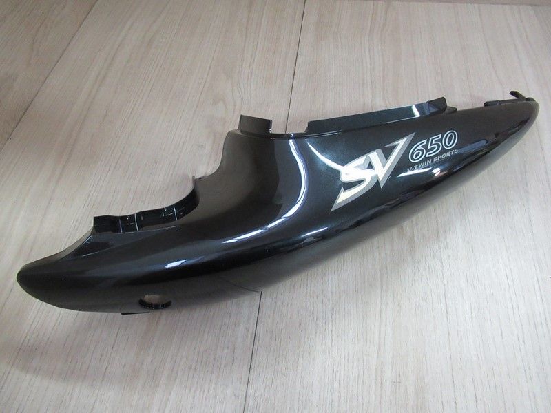 Queue de carénage gauche Suzuki SV 650 1999-2002 (45502-20F20-Y7L)