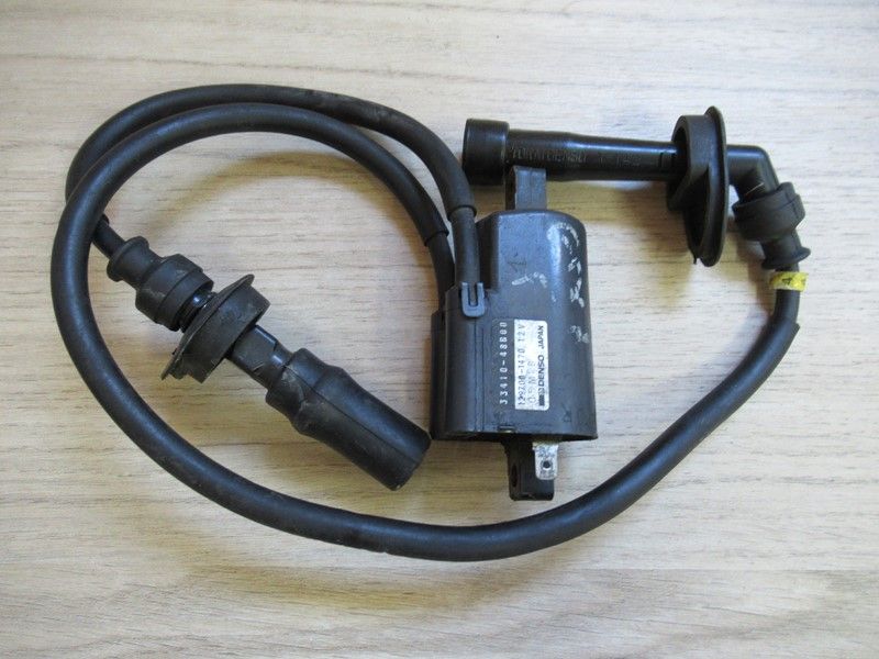 Bobine 1 et 4 Suzuki GSXF1100 1988-1993 (33410-48B00)