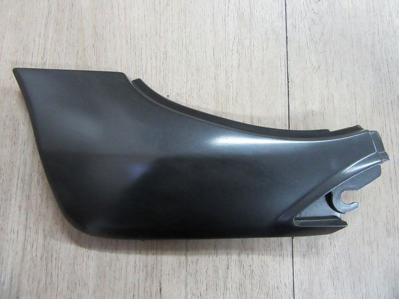 Cache latéral gauche Honda CBX 650 E (RC13) 1983-1985