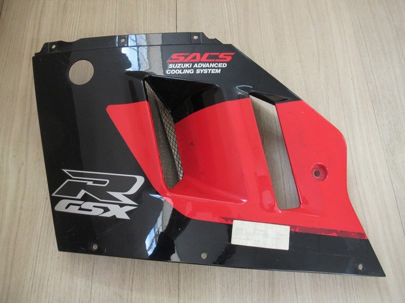 Flanc supérieur gauche Suzuki 1100 GSXR 1991-1992 (94441-40C0)