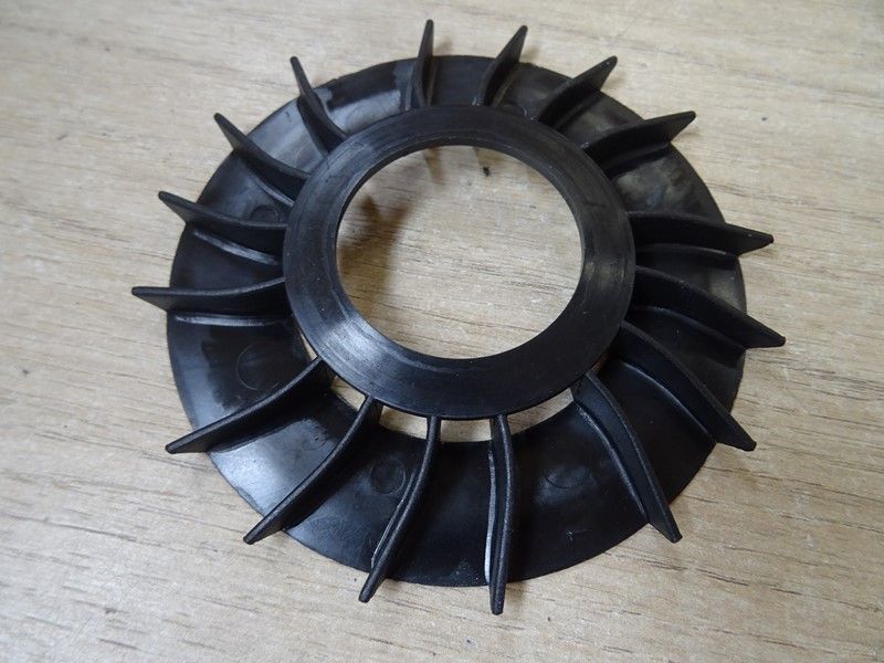 Turbine de refroidissement Nombreux scooters 50cc Piaggio Gilera Vespa 1996/2019 (845611)