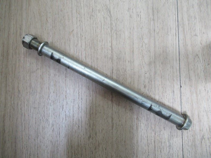 Axe de bras oscillant Suzuki 600 Bandit 1995-1999