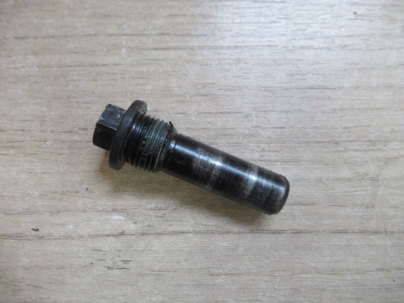 Vis de support d'étrier arrière HONDA GL 1500 F6C Valkyrie SC34 1997/2002
