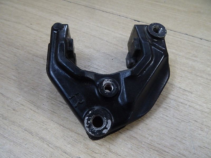 Support d'étrier de frein avant droit Yamaha 650 XS 1972/1982