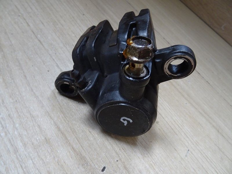 Etrier de frein avant gauche Suzuki GS 650 E 1981/1983