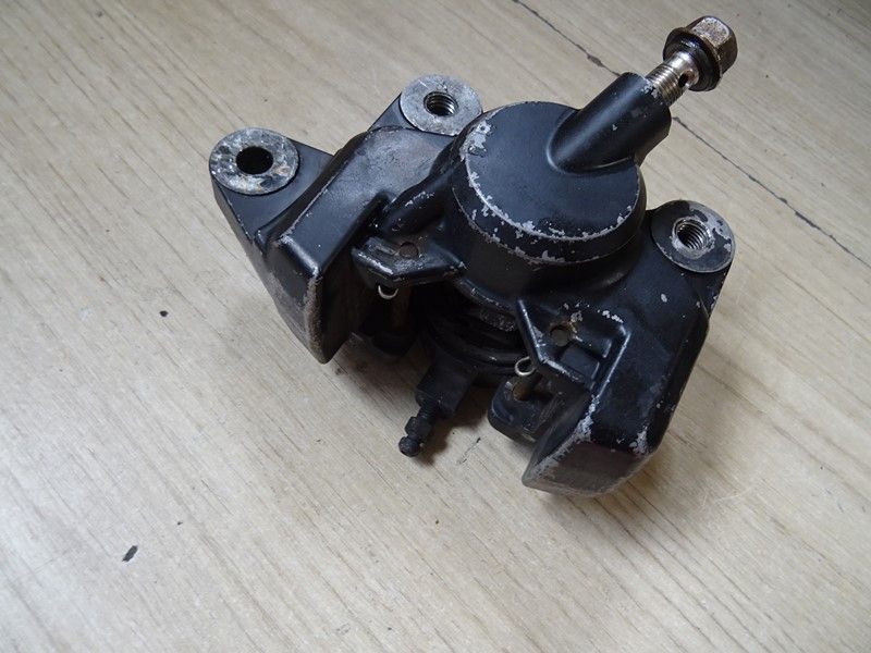 Etrier de frein arrière Suzuki GS 650 E 1981/1983