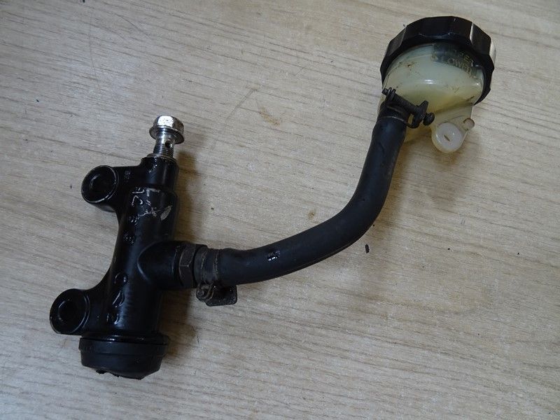 Maitre cylindre de frein arrière Suzuki GS 650 E 1981/1983
