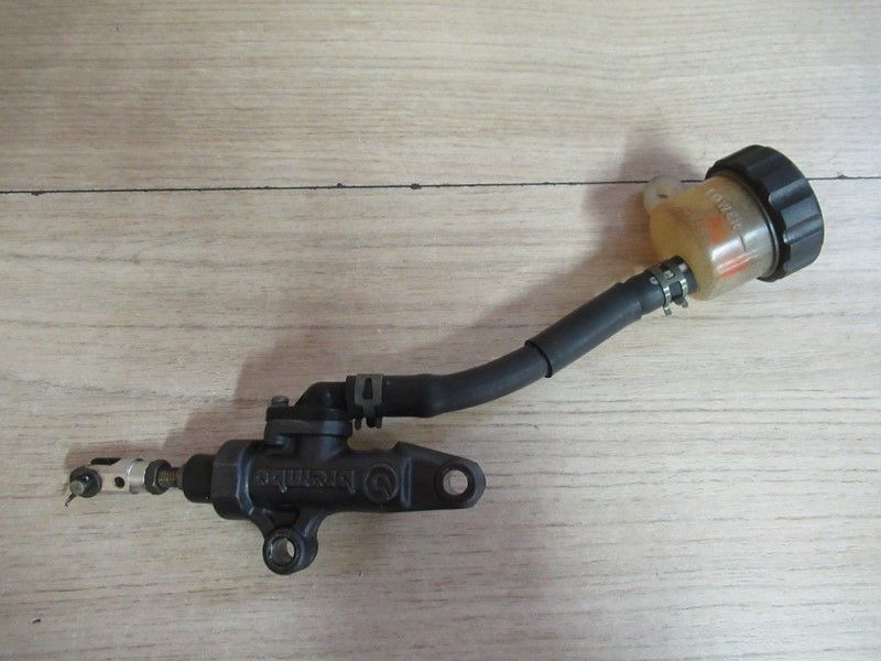 Maître-cylindre de frein arrière Yamaha TZR 125 1993-95, R 6 1999-02, R 1 1998-03