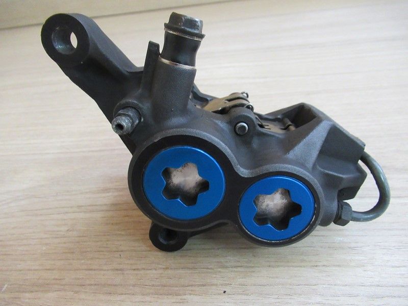 Étrier de frein avant gauche Yamaha YZF 1000 Thunderace 1996-2000