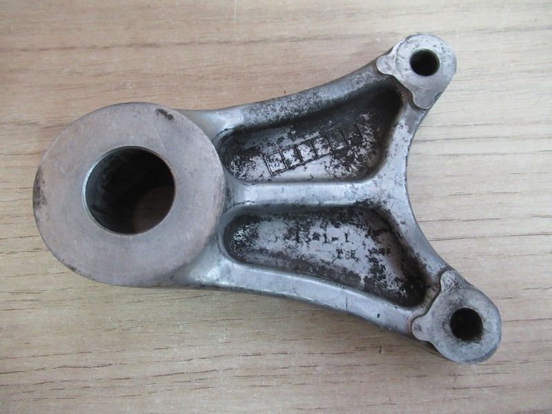 Support d'étrier arrière Suzuki GSF 600 Bandit 1995-1999