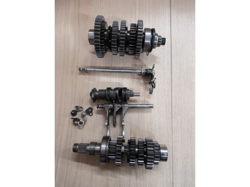 Boite et sélection Triumph 1050 Speed Triple 2006-2010 pour moteur N°340169