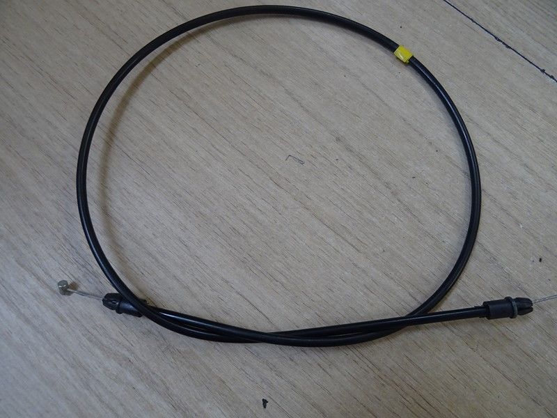 Cable ouverture trappe carburant Piaggio X8 et Xevo 2005/2015 (CM012814)