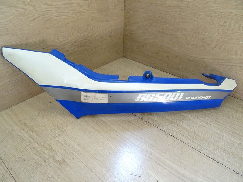 Cache latéral gauche Suzuki 500 GSE type GM51A 1989/1999 (47211-01D00)