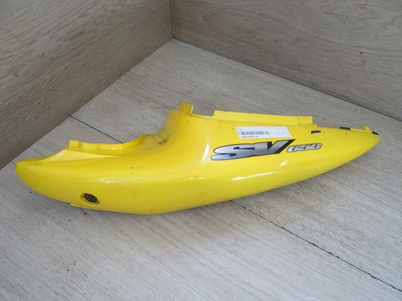 Cache latéral gauche Suzuki SV 650 type JS1AV 1999/2002 ('45512-19F)