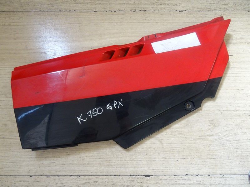 Cache latéral droit Kawasaki GPX 750 R type ZX750F 1987/1990 (36001-1343)