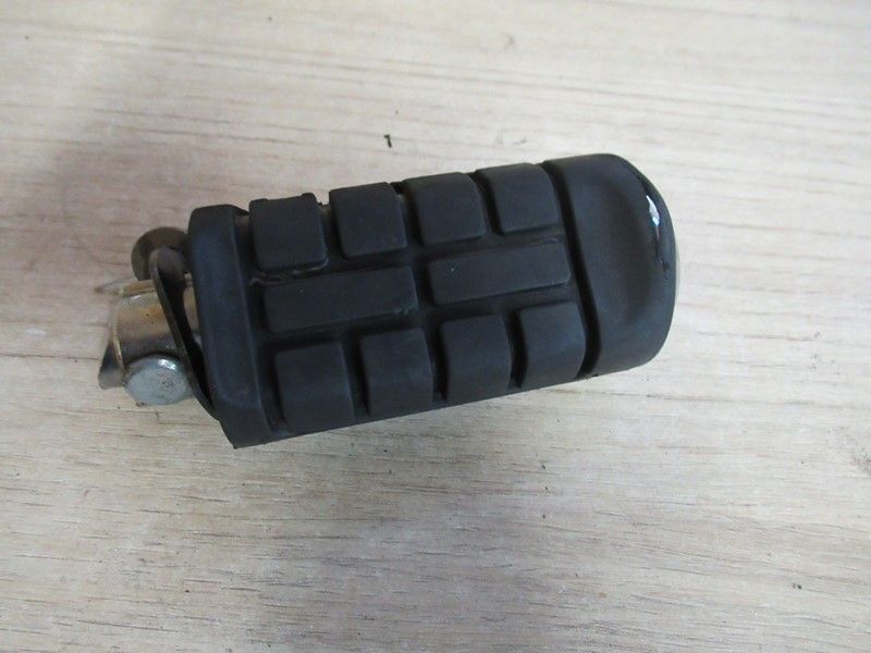 Repose pied passager gauche HONDA GL 1500 F6C Valkyrie SC34 1997/2002