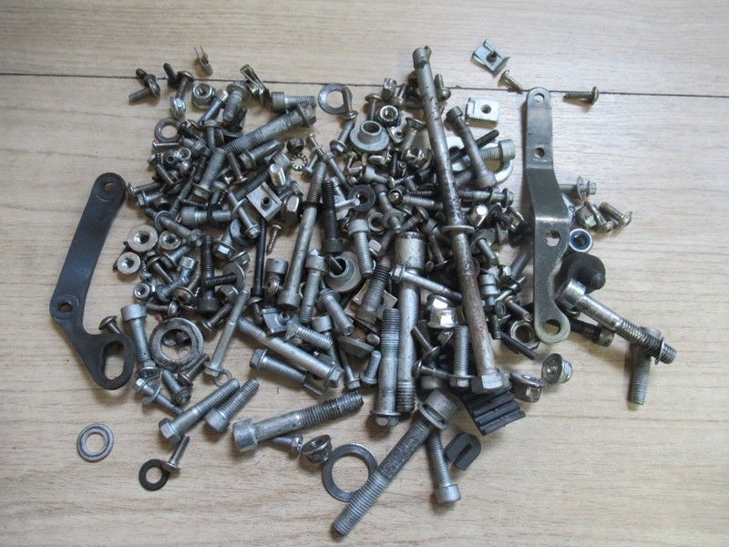 Lot visserie Aprilia 125 RS 2006/2010