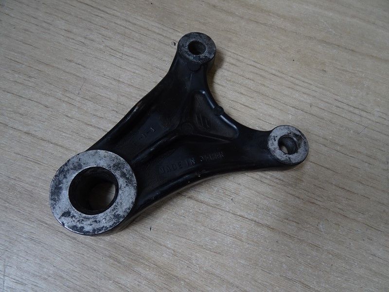 Support d'étrier de frein arrière Suzuki GS 650 E 1981/1983