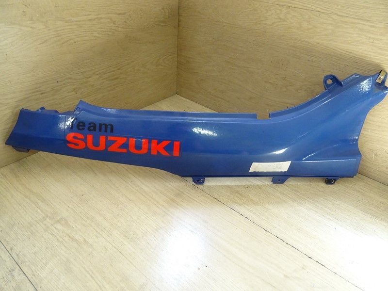 Carénage arrière droit Suzuki 750 GSXF type GR78A 1989/1996 (47111-20C00)