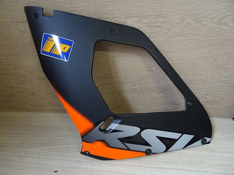 Flanc de carénage gauche Aprilia 1000 RSV type RP00 1998/2002